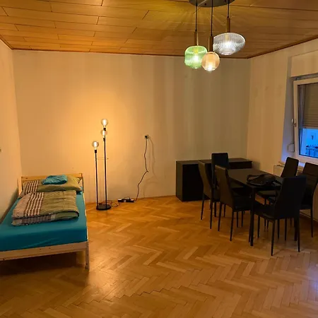 Close To Downtown, Klagenfurt And Woerthersee クラーゲンフルト