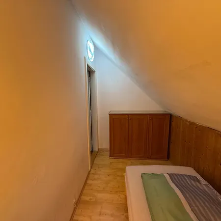 Close To Downtown, Klagenfurt And Woerthersee アパート *