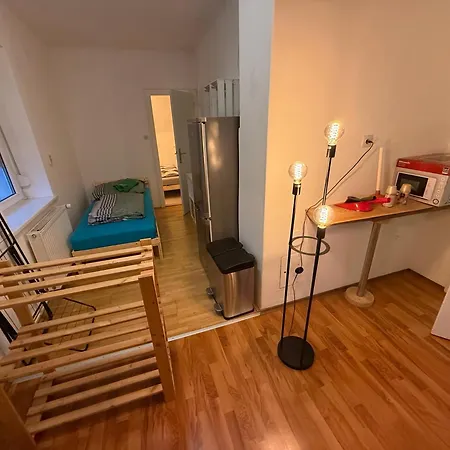Close To Downtown, Klagenfurt And Woerthersee アパート