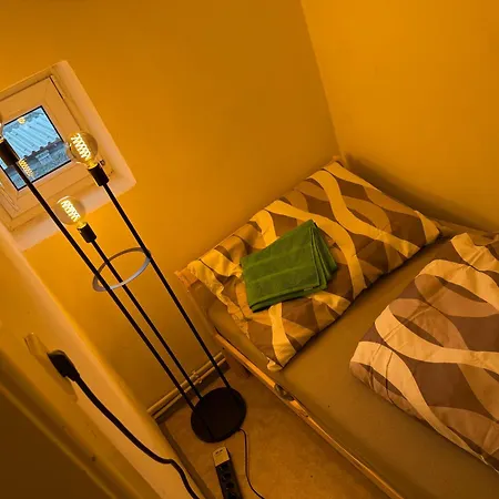 Close To Downtown, Klagenfurt And Woerthersee 克拉根福