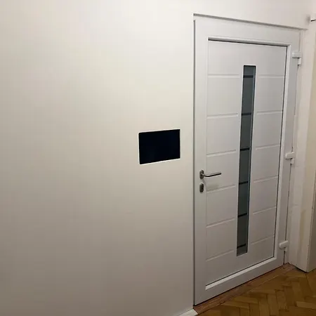 Close To Downtown, Klagenfurt And Woerthersee Apartman