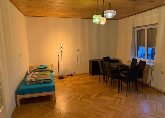 Close To Downtown, Klagenfurt And Woerthersee 克拉根福